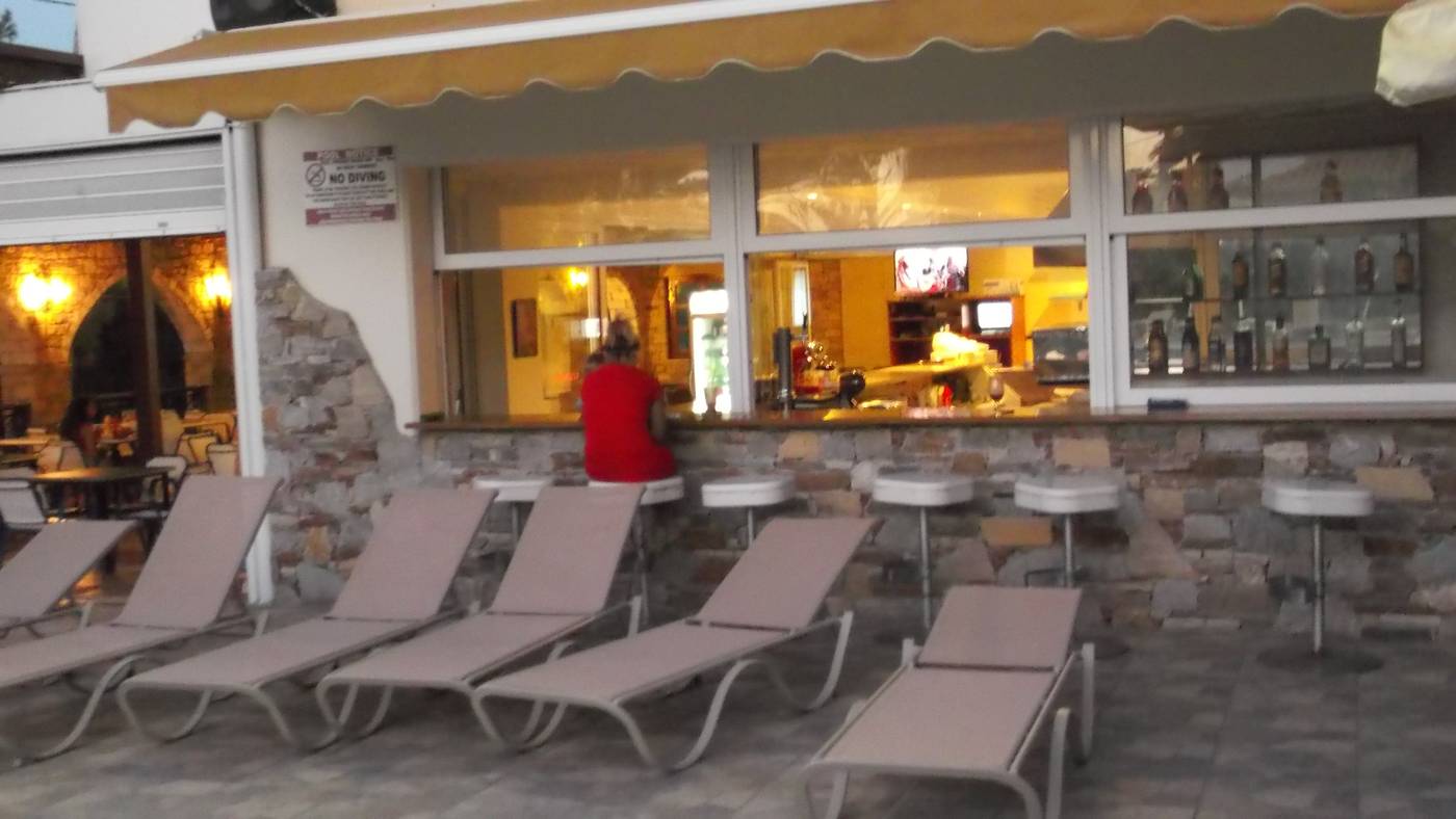 Panorama-Studios-Bar-19