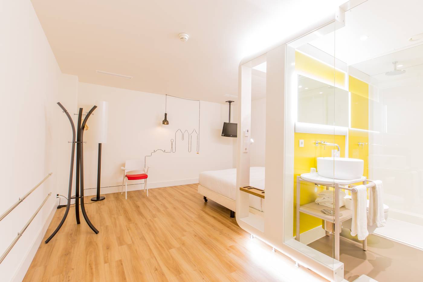 Qbic-Hotel-Amsterdam-Wtc-Room-21