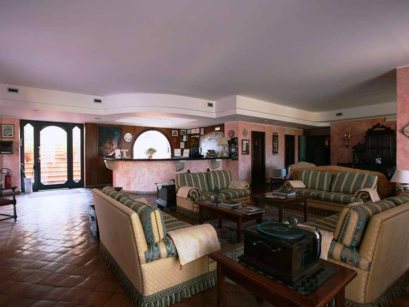 Hotel Villa Sonia-Italy-Castelmola-Lobby-9
