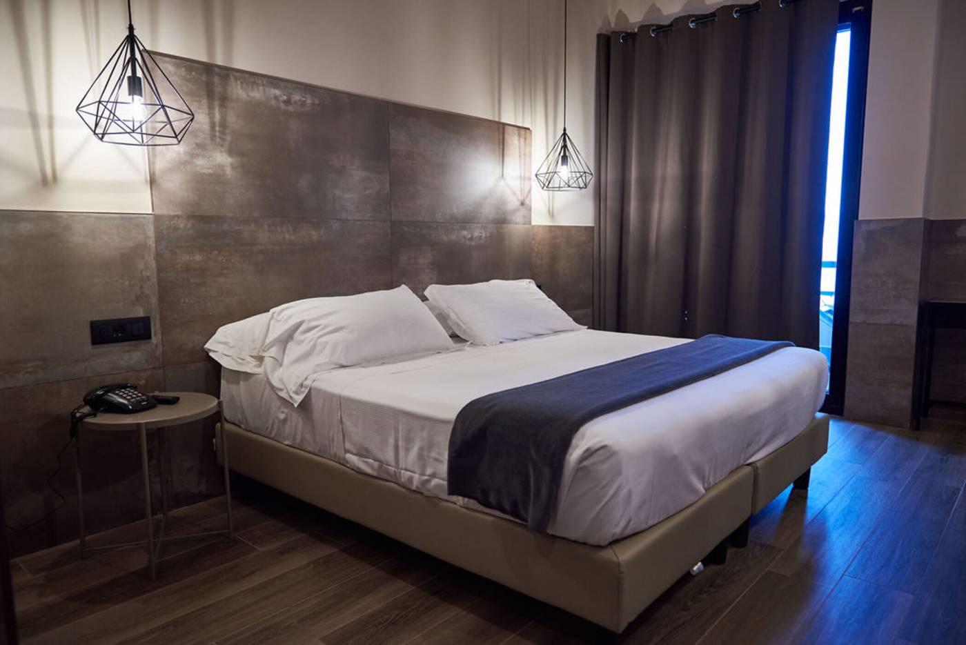 Concorde-Italy-ARONA-Room-10