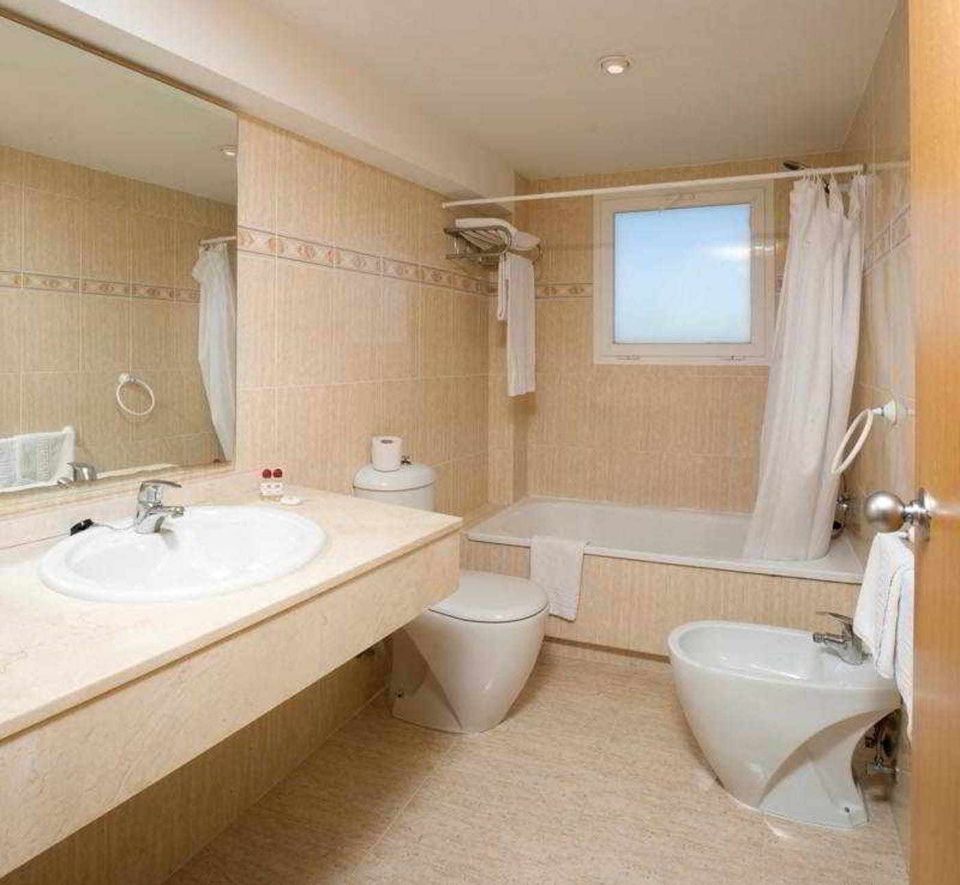 Aparthotel-Reco-des-Sol-Ibiza-Room-31