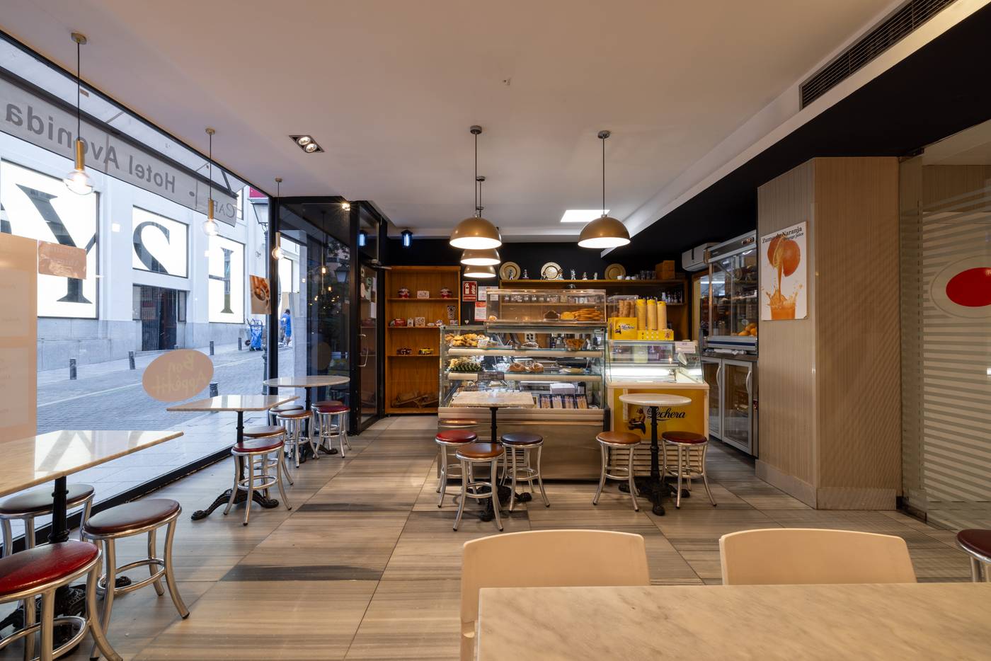 Avenida-Gran-Via-Lobby-27