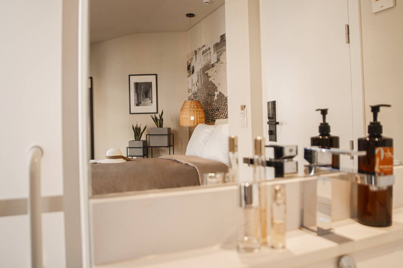 Room-Select-Liberdade-Room-47