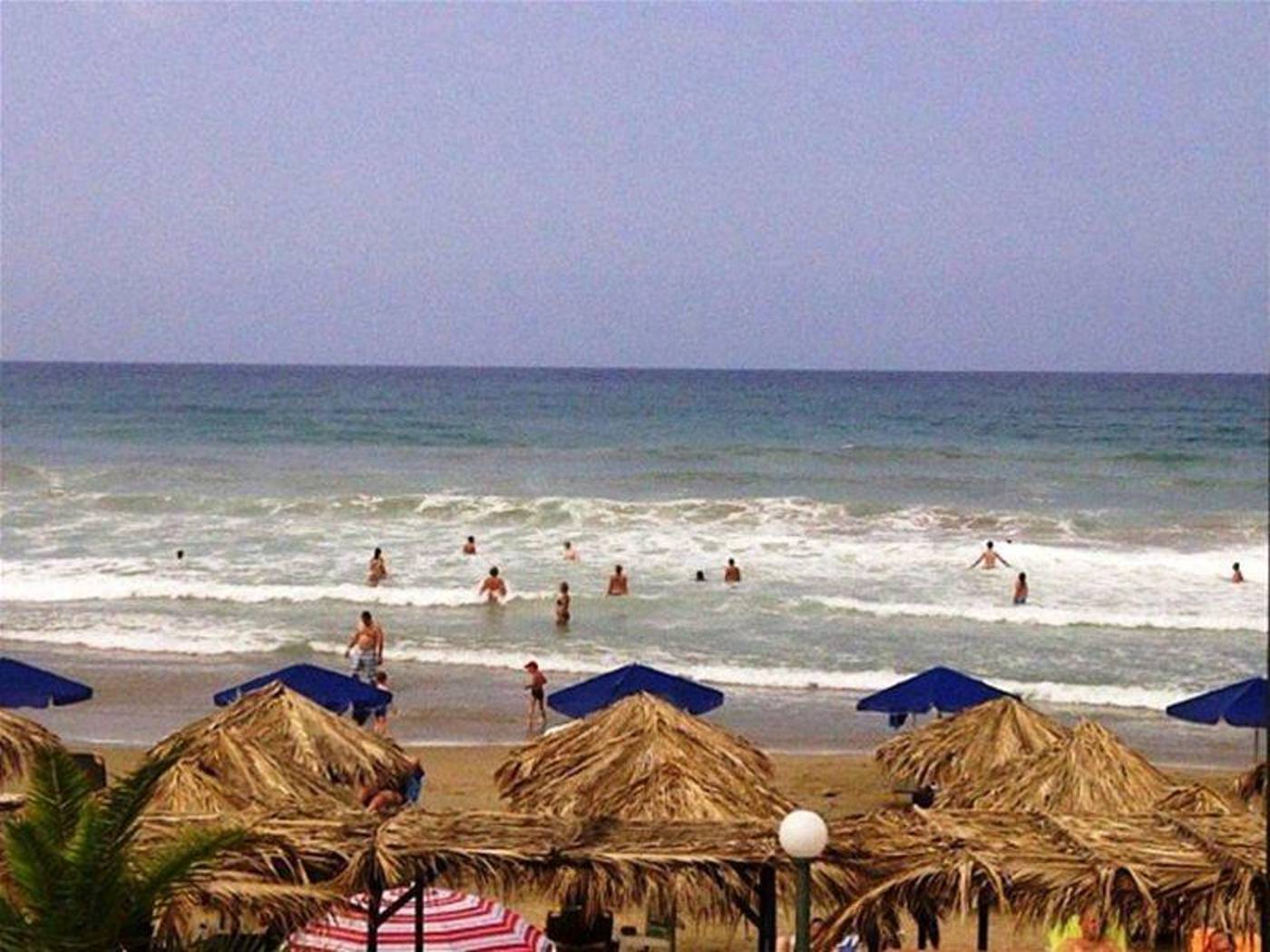 Sandy-Beach-General-view-40