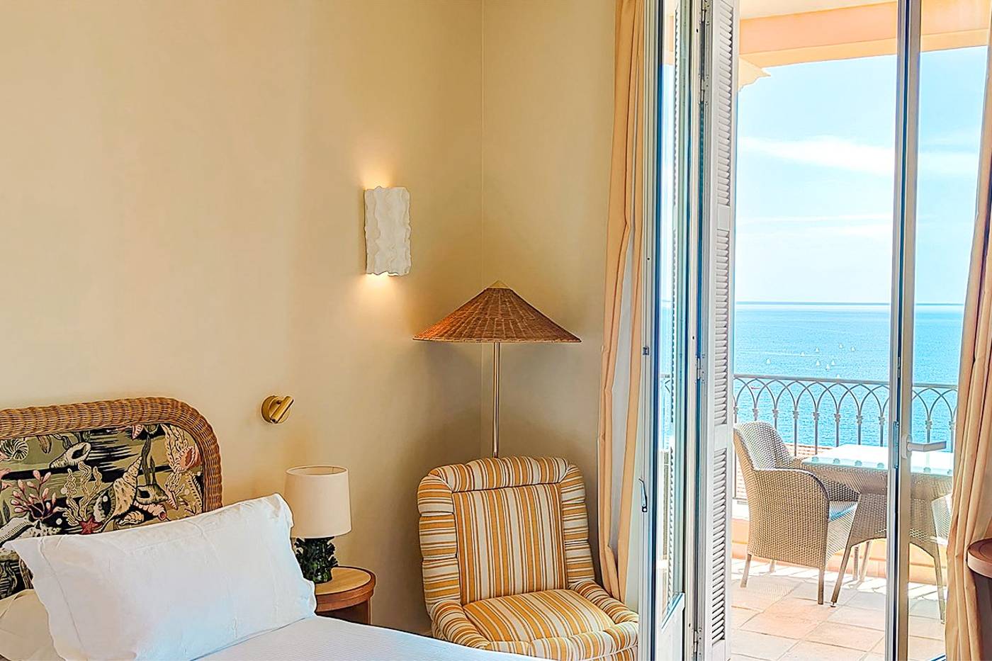 La-Perouse-Nice-Baie-des-Anges-Room-27