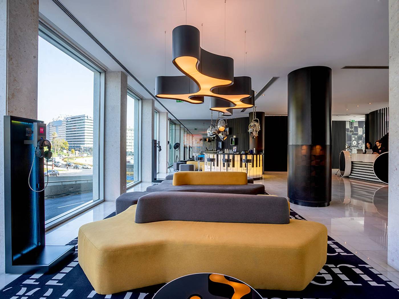 HF-Fenix-Music-Bar-1