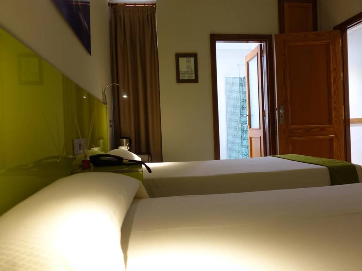 Andreas-Hotel-Room-9