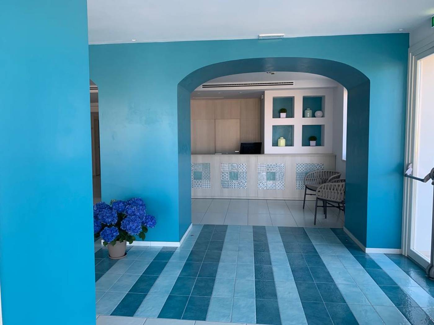 Best Western Hotel Blumarea-Italy-Castelsardo-Lobby-7