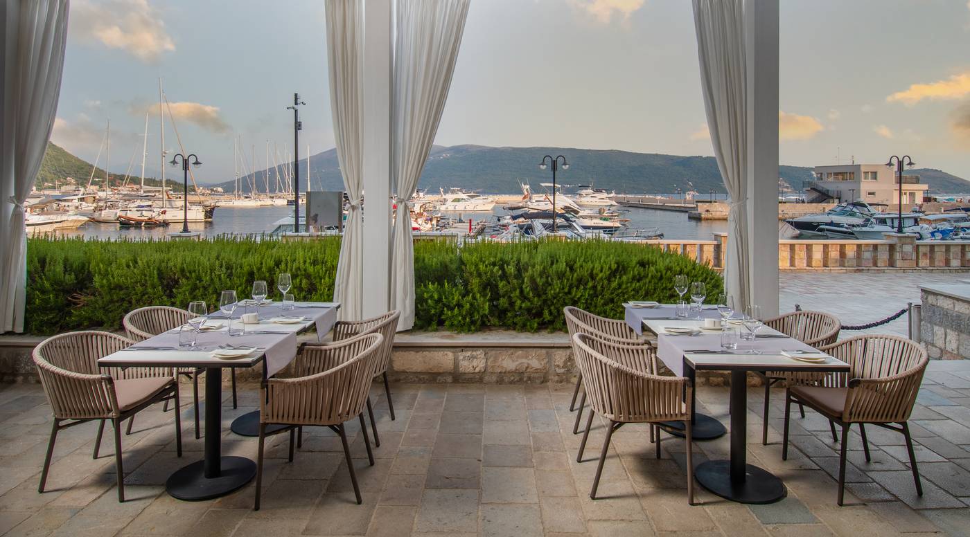 Lazure-Hotel---Marina-Terrace-12
