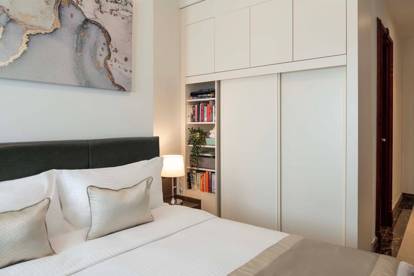 Somerset-Al-Mansora-Doha-Room-18