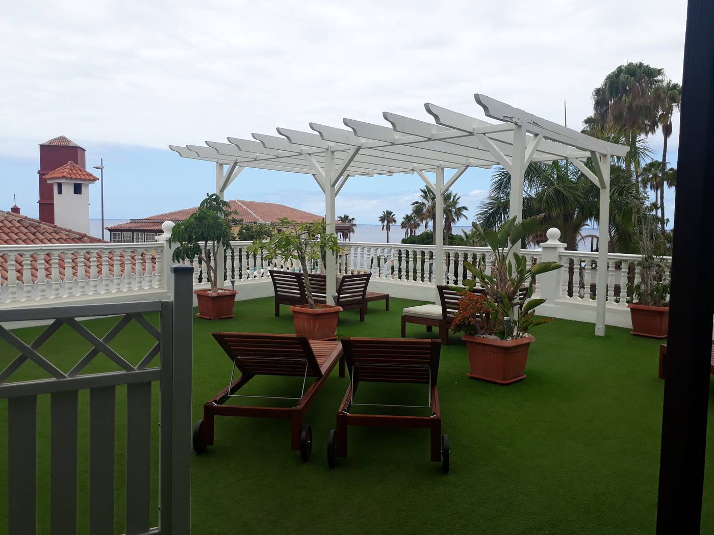 Villa-las-Flores-Terrace-6