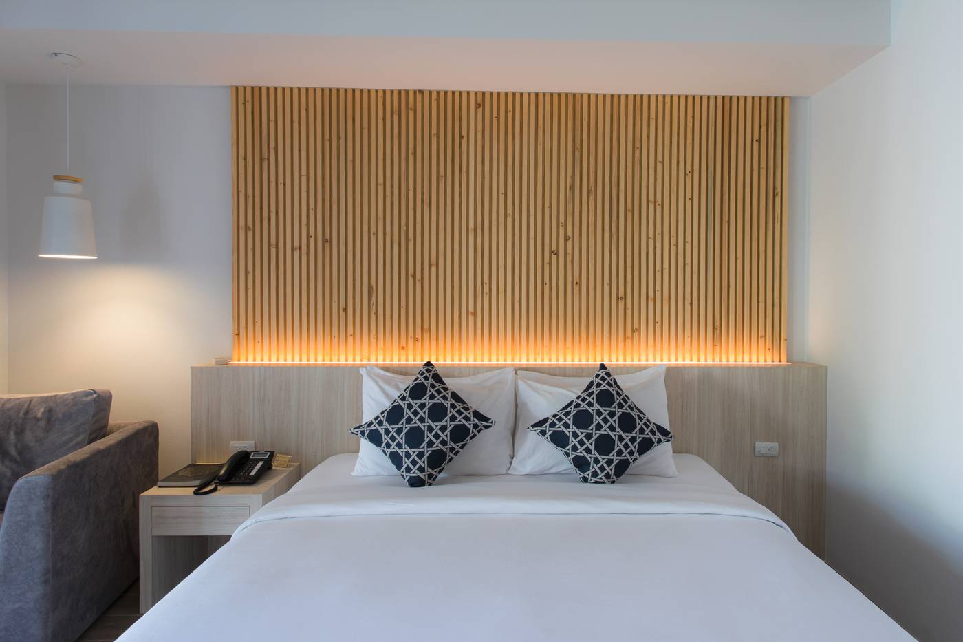 BLU-PINE-Villa---Pool-Access-Room-39