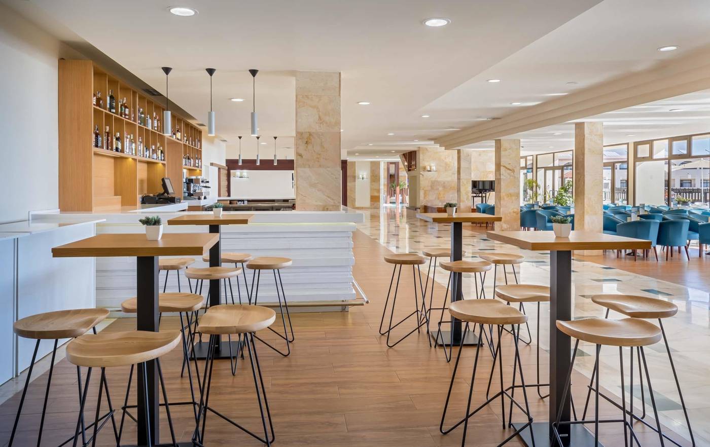 Occidental-Jand----a-Mar-Bar-47