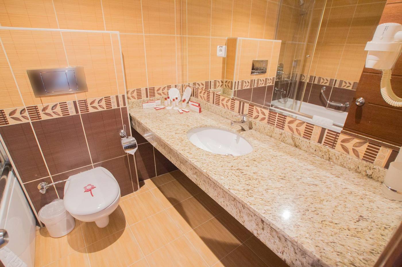 Nova-Plaza-Crystal-Hotel-General-view-37