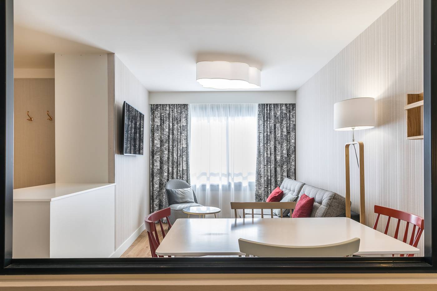 Cosy-s-Residence-Cadet-Room-17