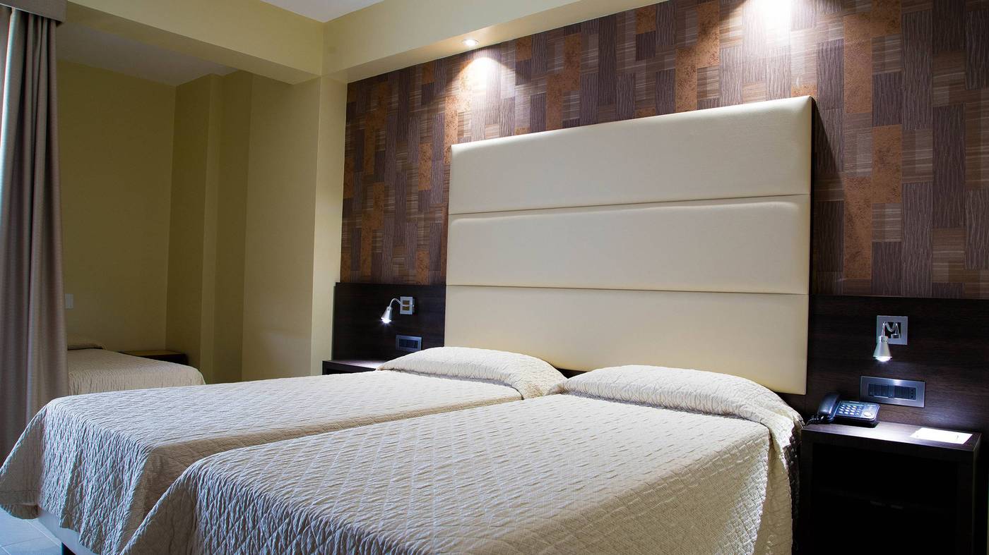 Pineta-Palace-Room-16