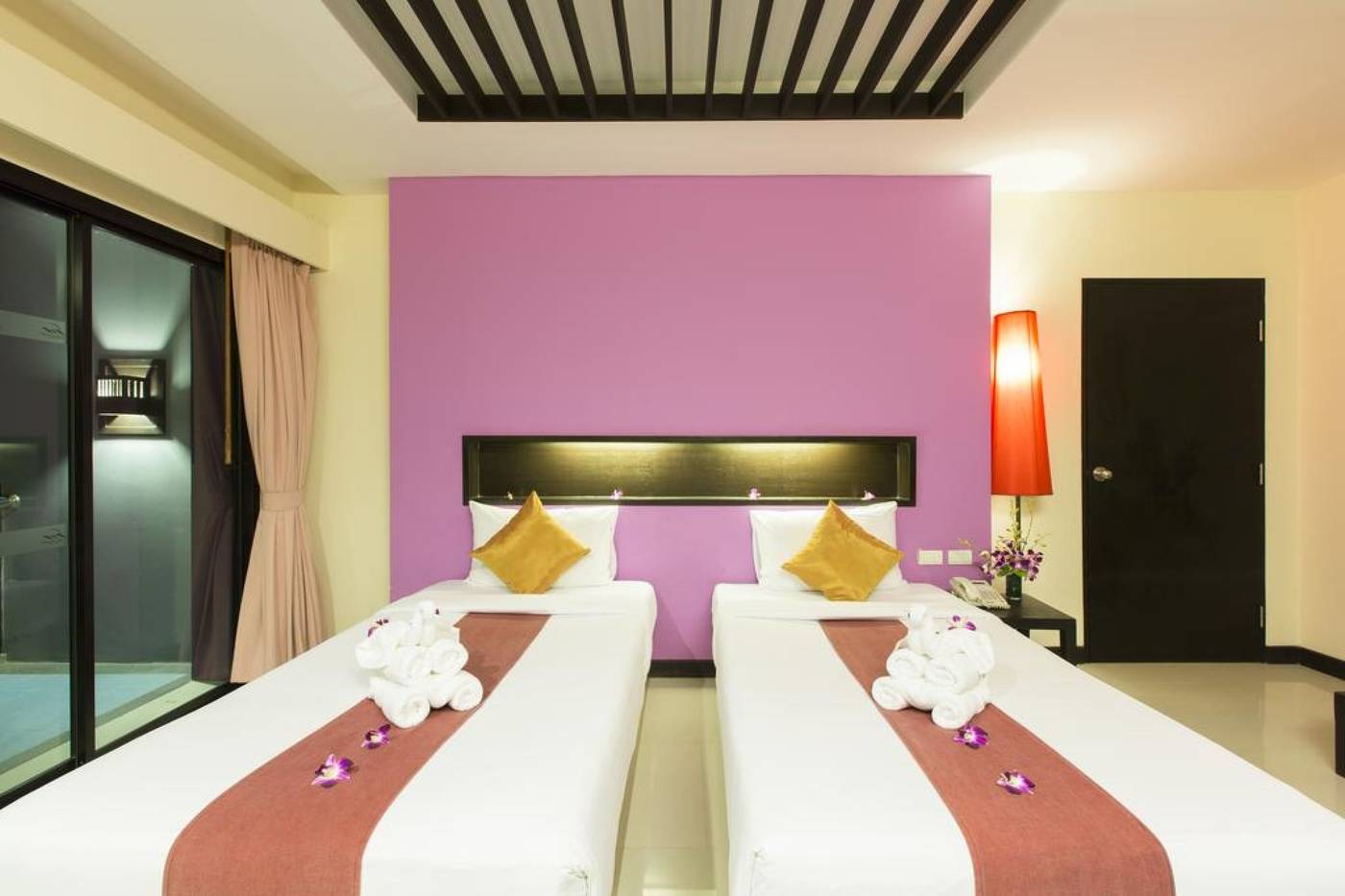 Phuvaree-Resort-Phuket-Room-12
