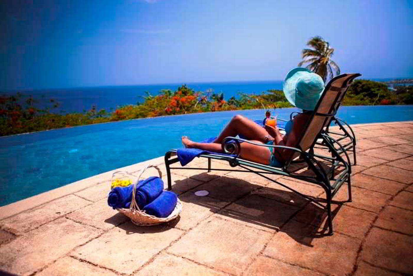 The-Villas-At-Stonehaven-Pool-33