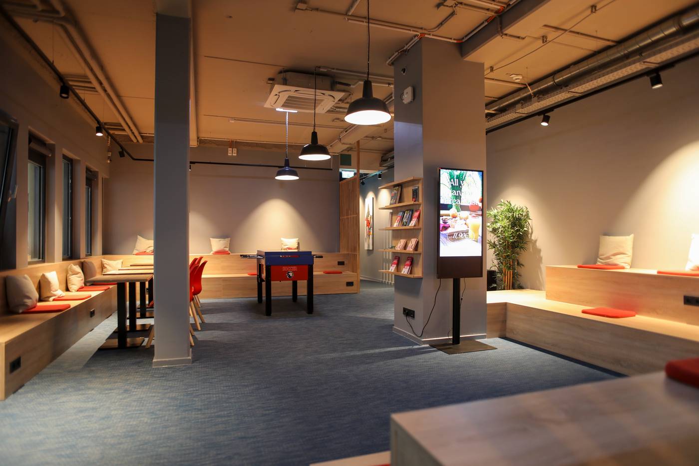 Acama-Kreuzberg-Hotel-Hostel-Sports-and-Entertainment-5