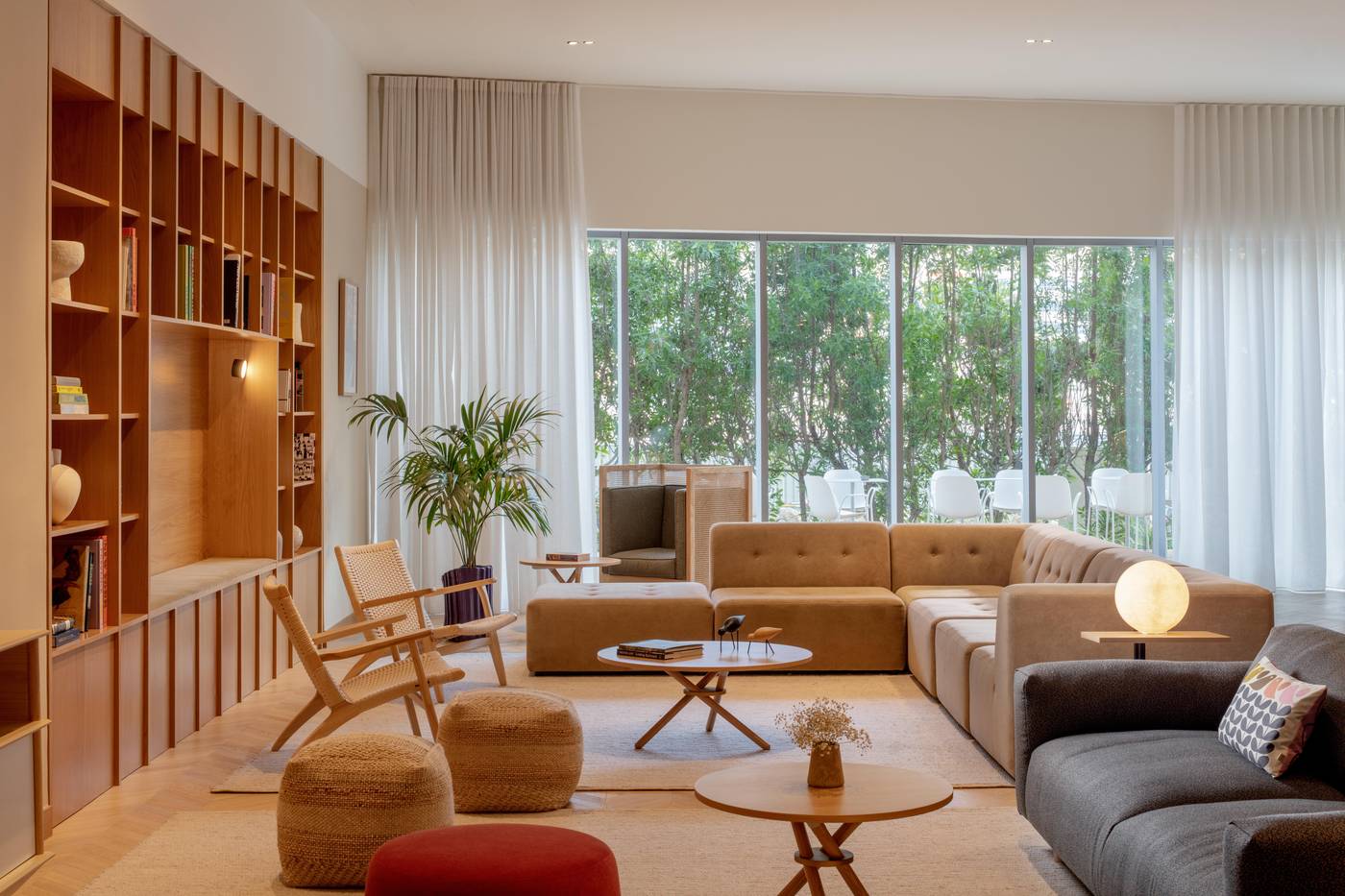 Staybridge-Suites-Dubai-Internet-City-General-view-40