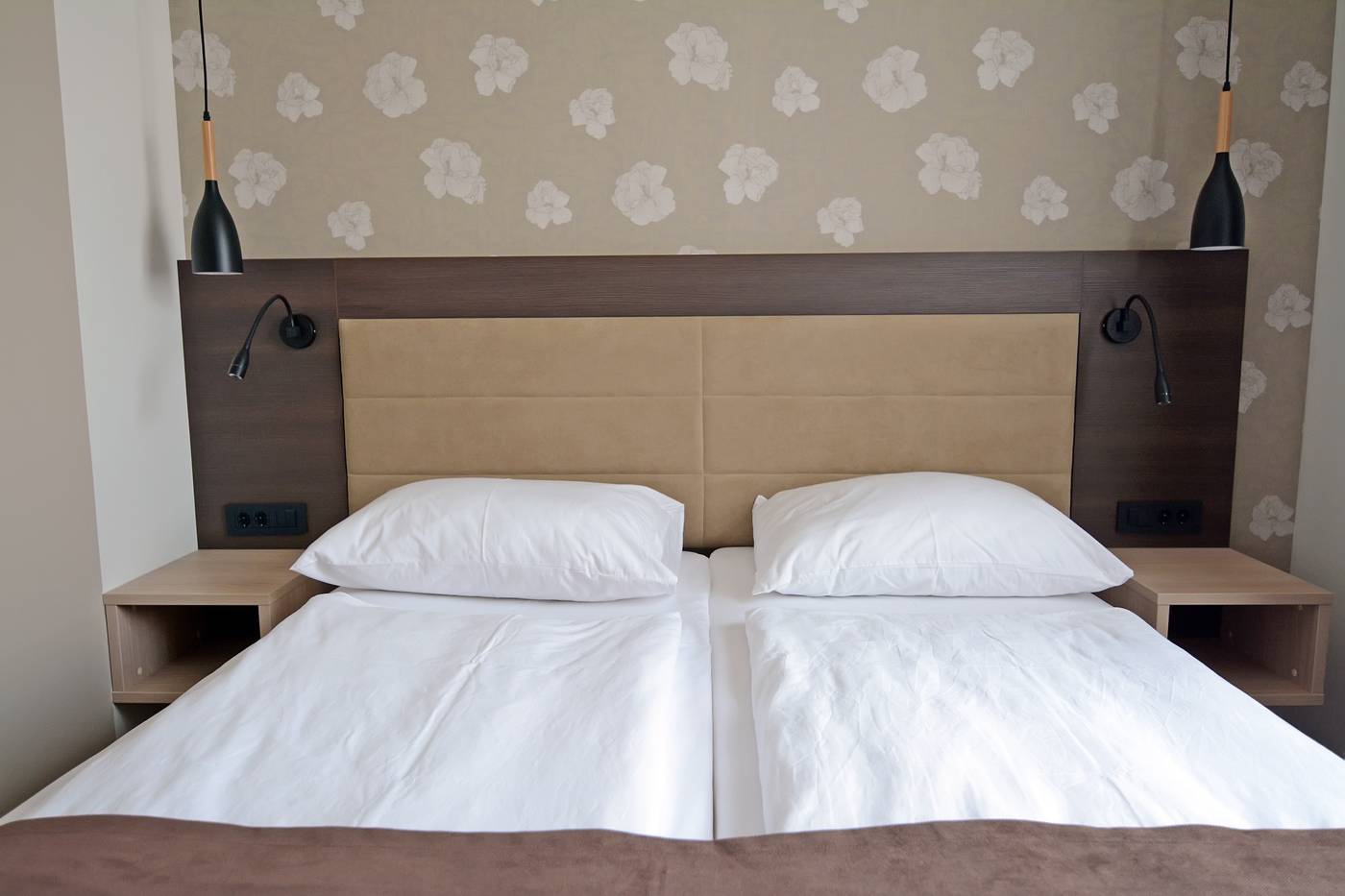 Gallus-Croatia-ZAGREB-Room-5