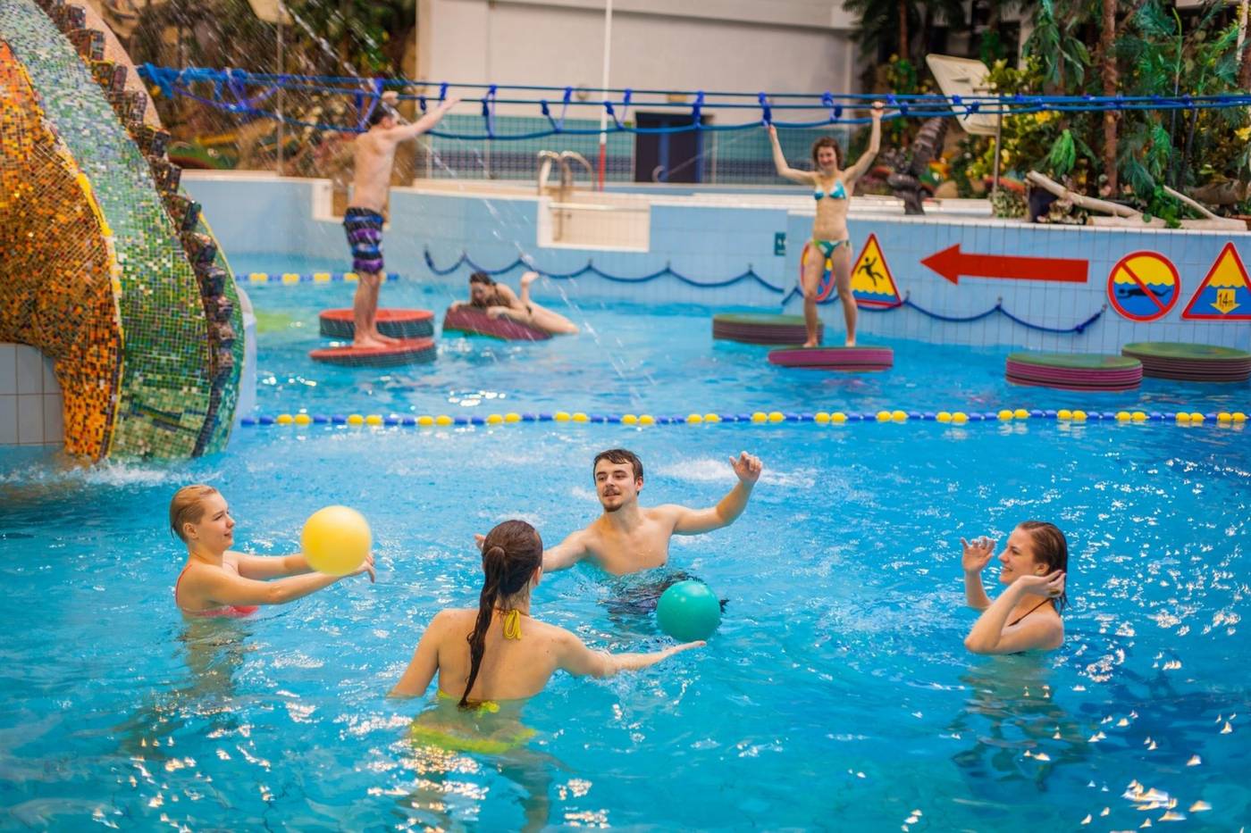 Hotel-Swing-Sports-and-Entertainment-39