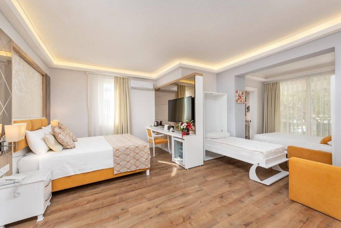 Lyra Resort Hotel
