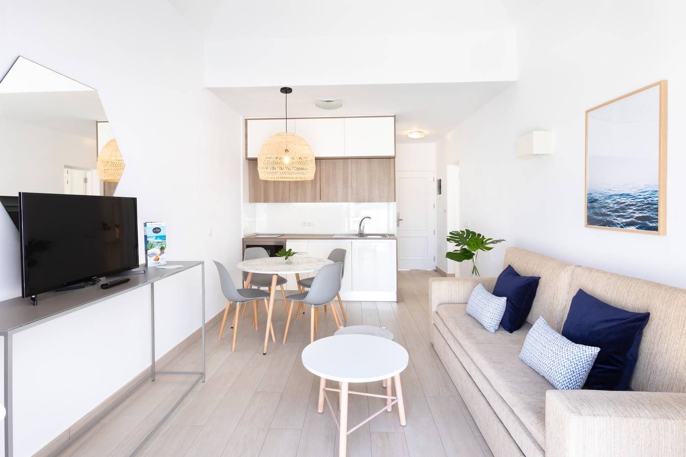 Lagos-De-Fanabe-Apartments-Room-24