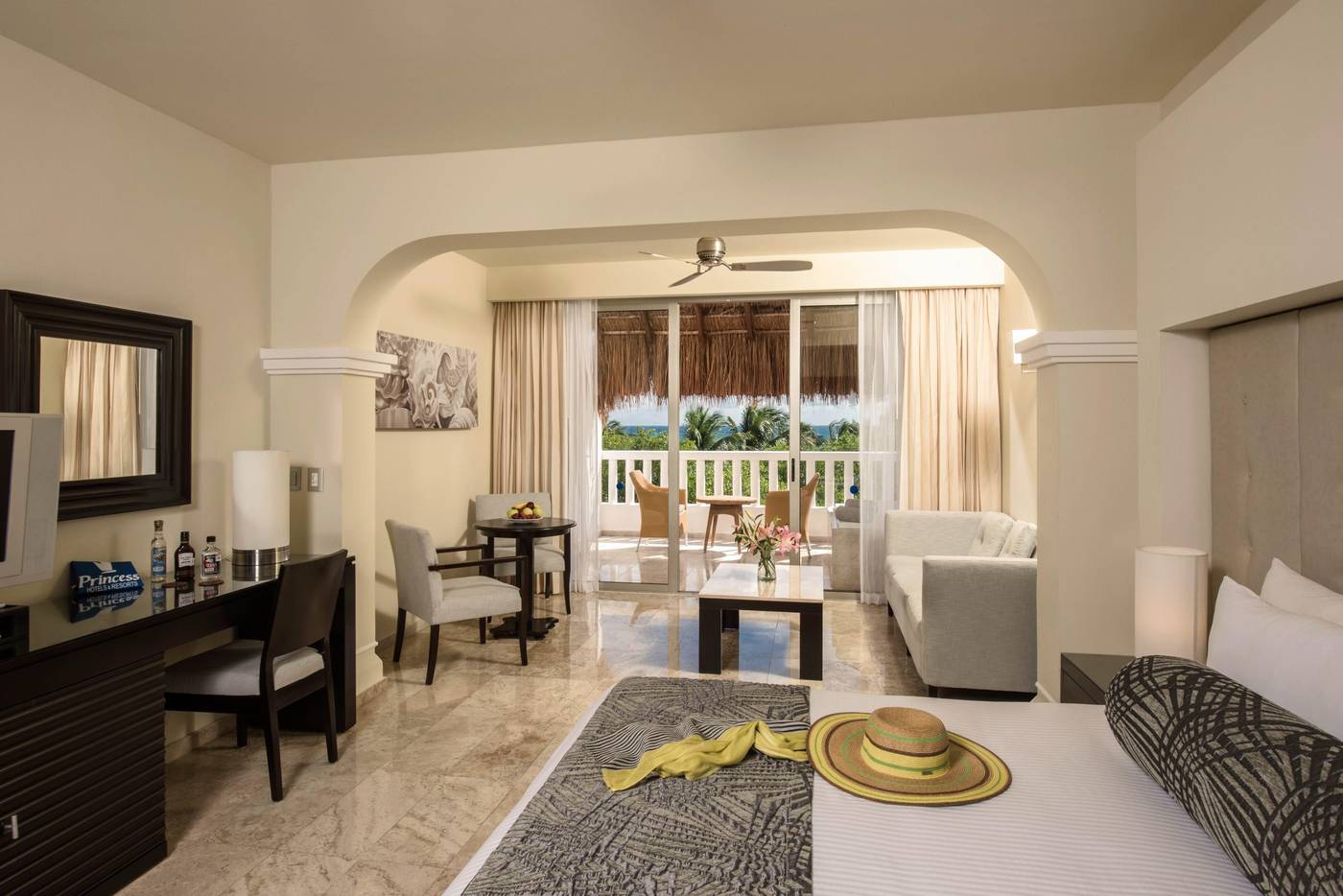 Grand-Riviera-Princess-Room-33