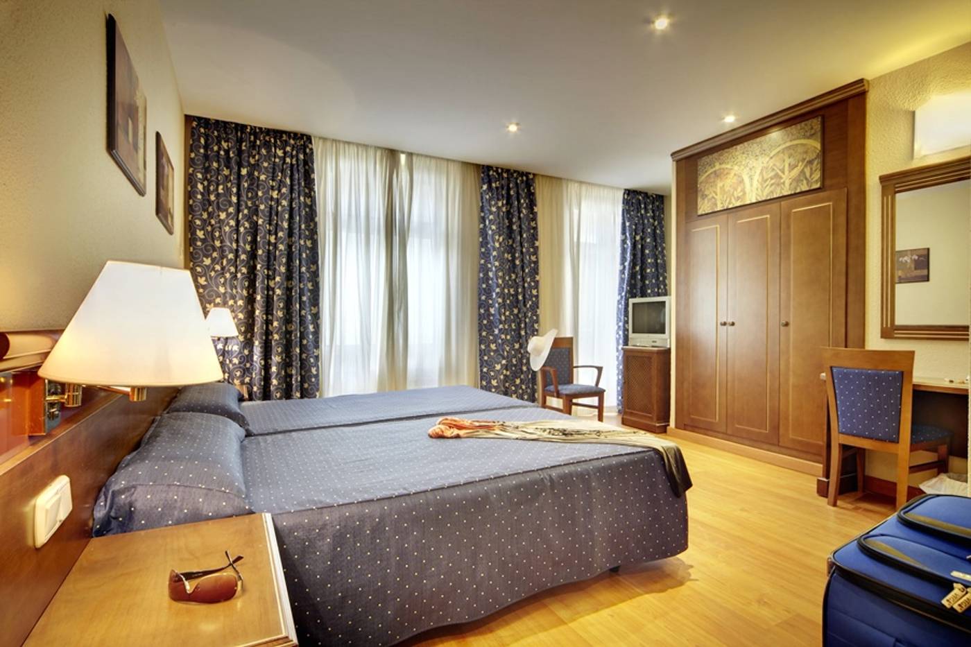 Obal-Urban-Hotel-Marbella-Room-23