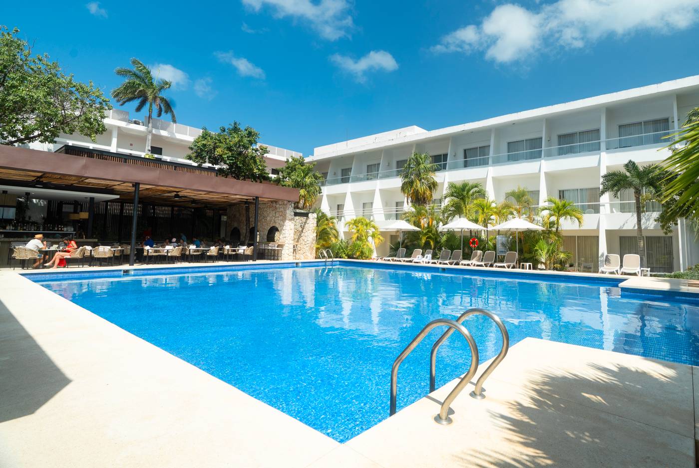 Cancun-Bay-Resort-Pool-1