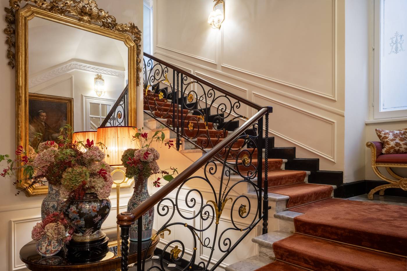 Hotel-D-Inghilterra-Lobby-13