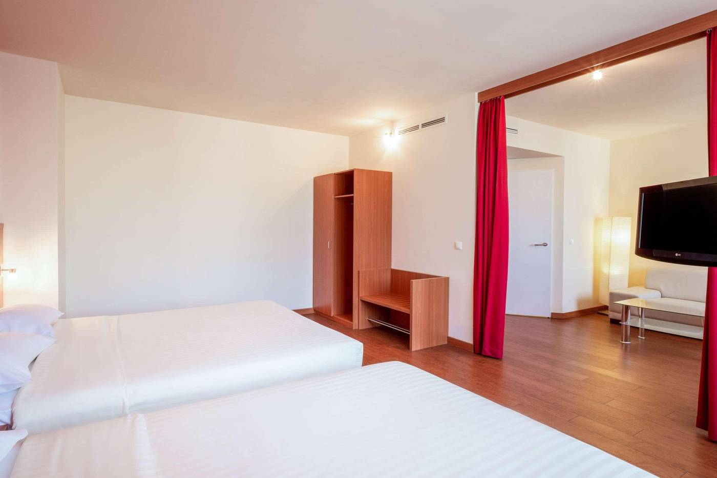 City-Hotel-Budapest-Room-14