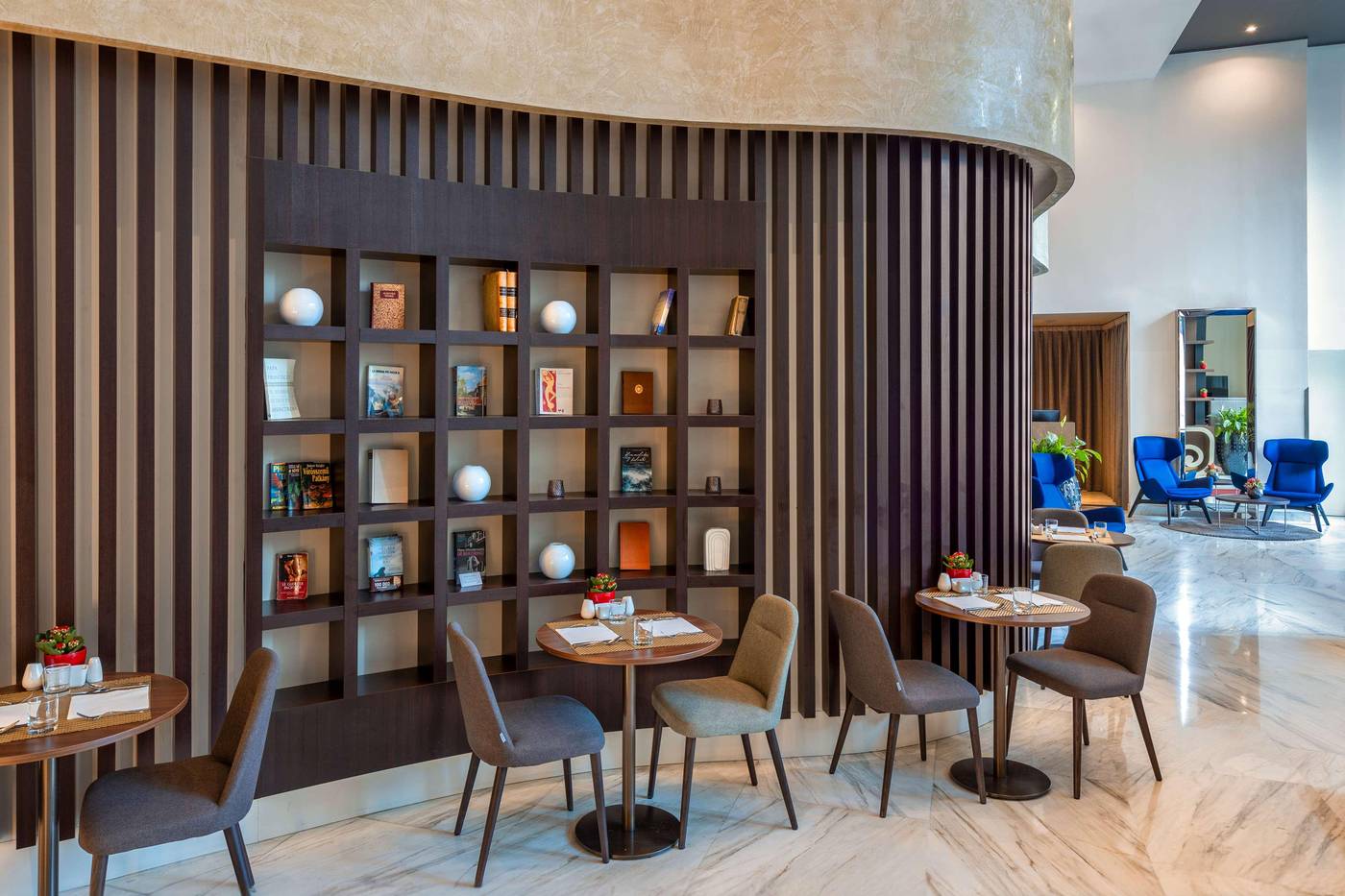 NH-Collection-Budapest-City-Center-Restaurant-17