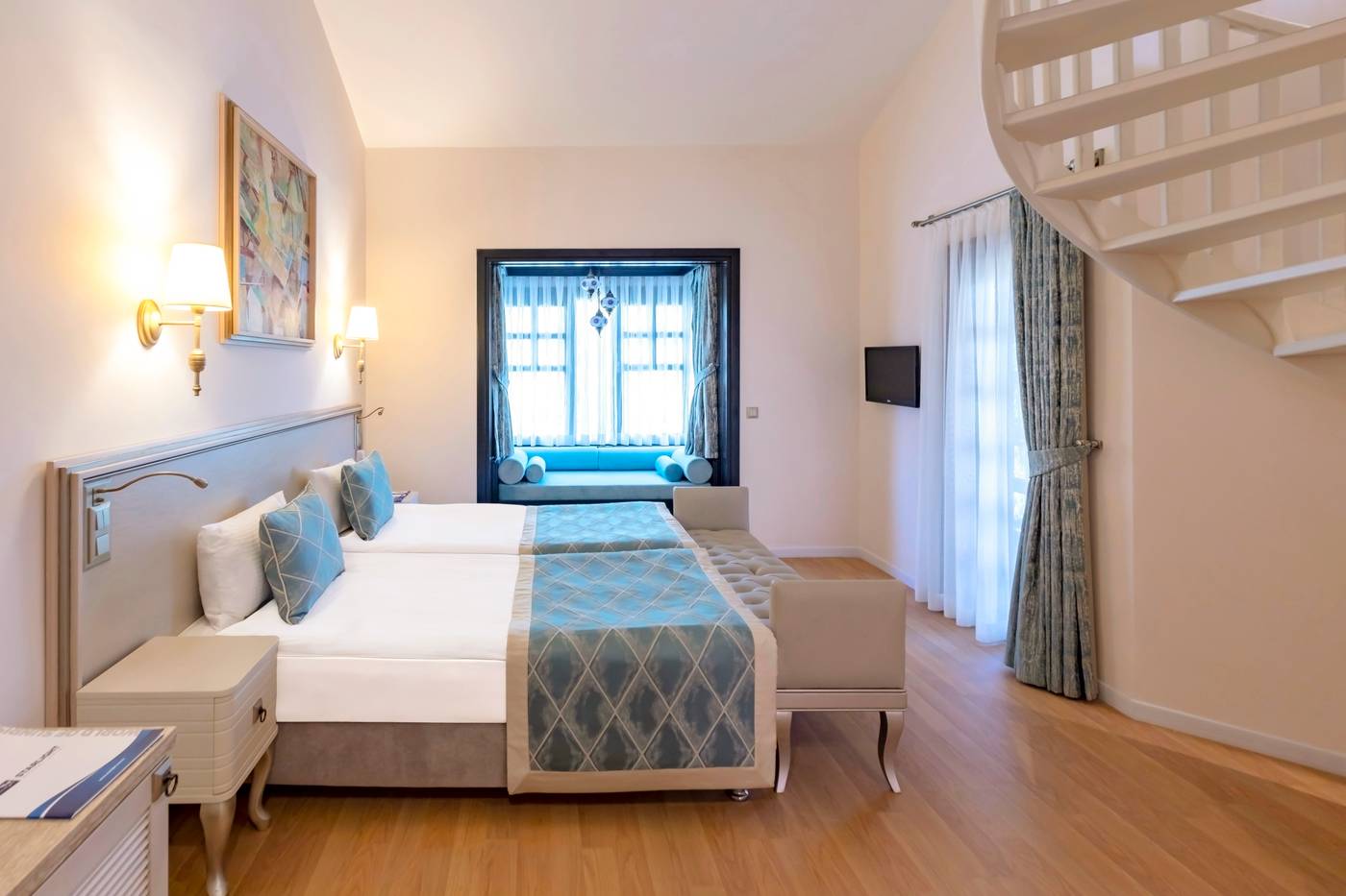 Starlight Resort Hotel