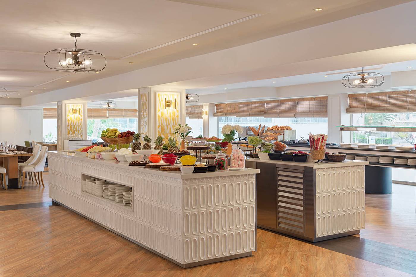 H10-Delfin---Adults-Only-Restaurant-45