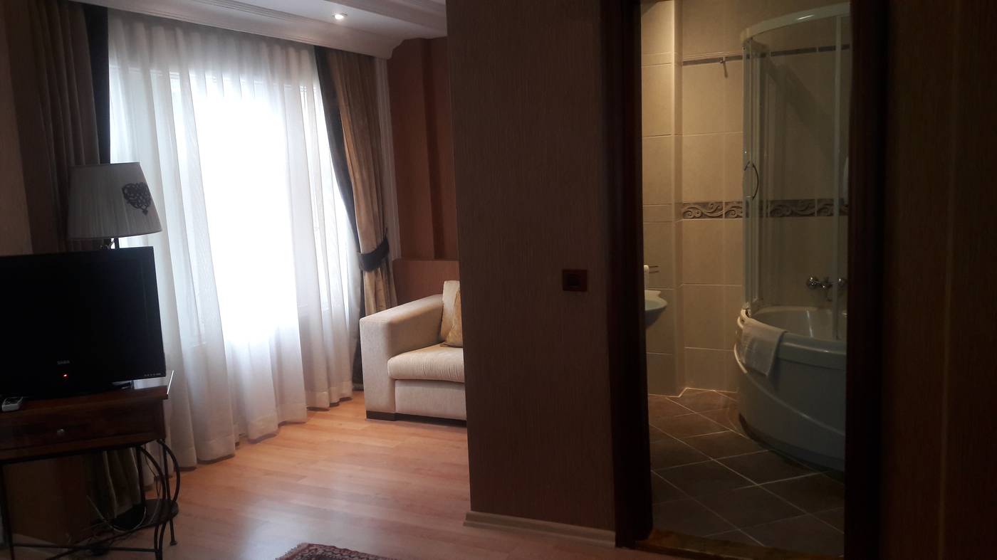 Armagrandi-Spina-Room-33