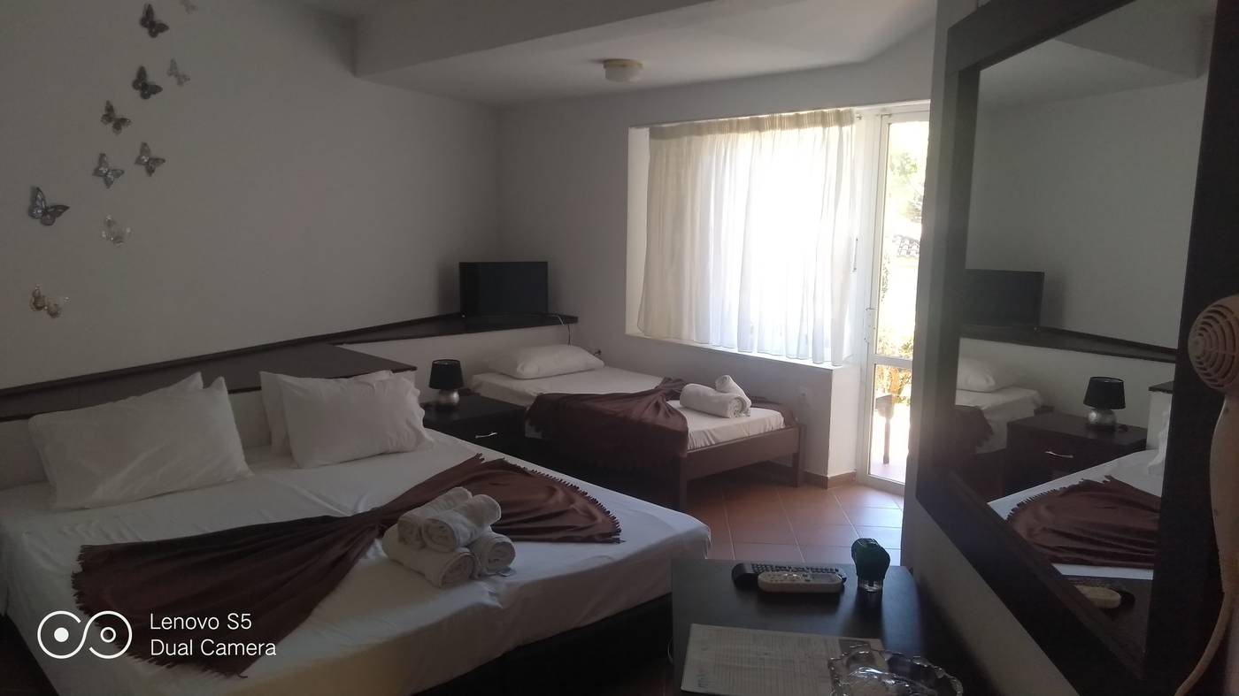 Mediterranean-Blue-Room-48