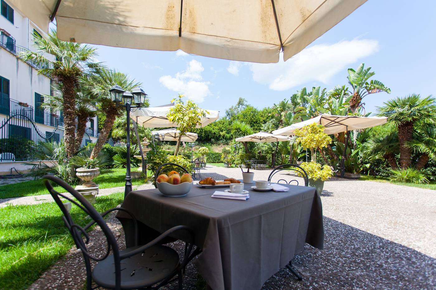 Villa-D-Amato-Terrace-3