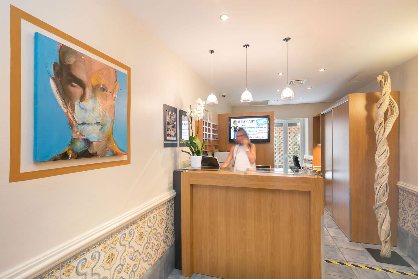 Grand-Hotel-Le-Florence-Lobby-29