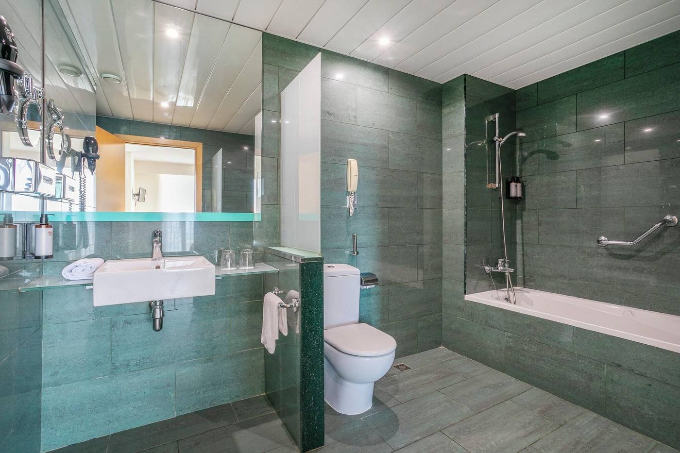 Sol-Port-Cambrils-Hotel-Room-55