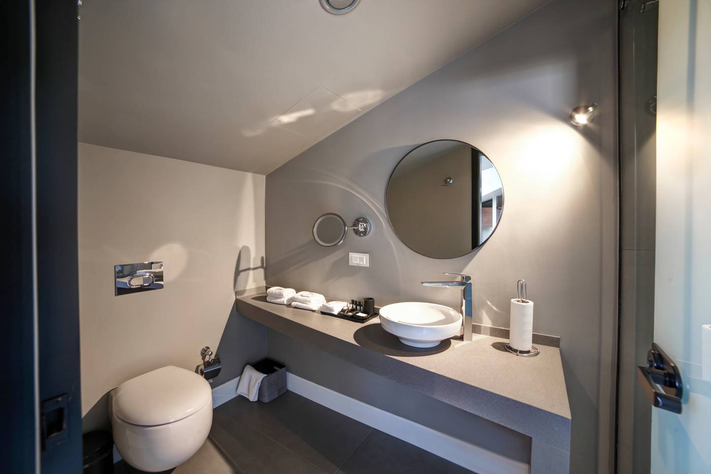 39-KalamIs-Marina-Hotel-Room-46