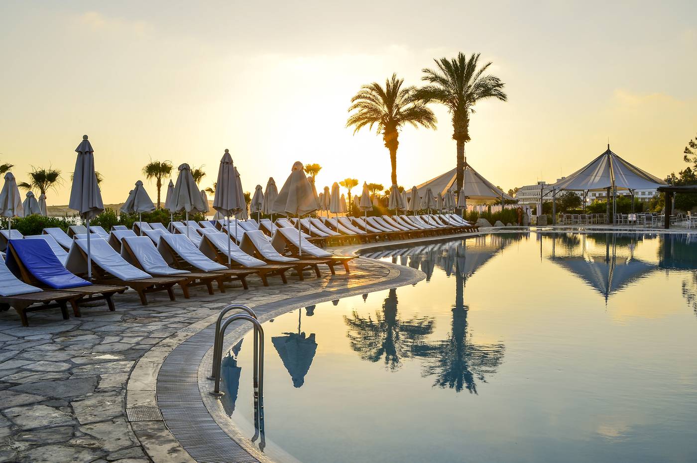Coral-Beach-Hotel-and-Resort-Pool-5