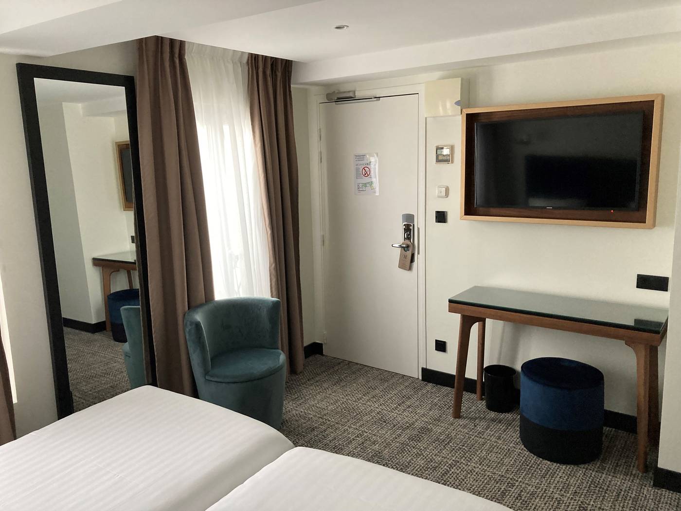 Le-Grand-Hotel-de-Normandie-Room-20