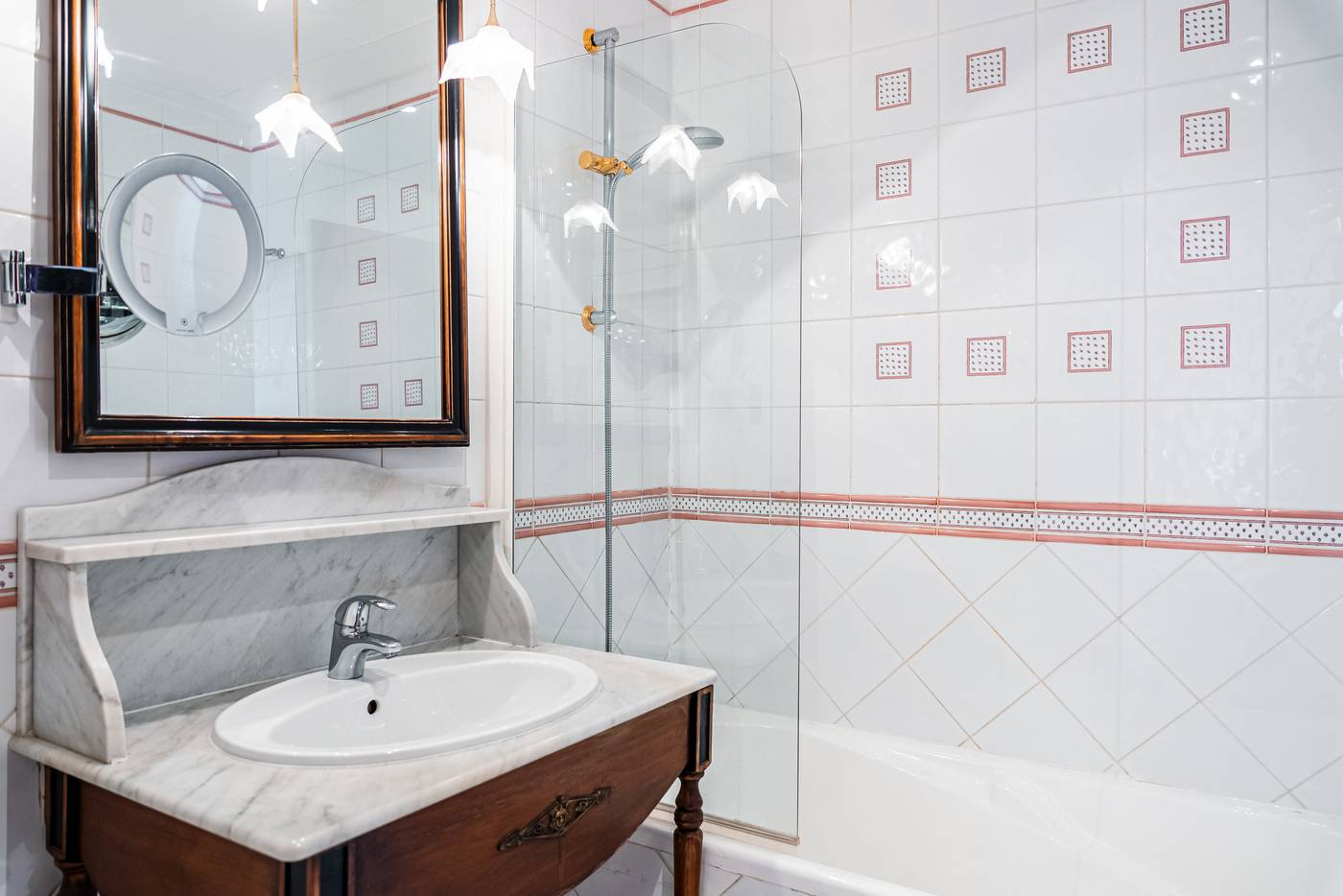 Maison Eugenie-France-PARIS-Room-9