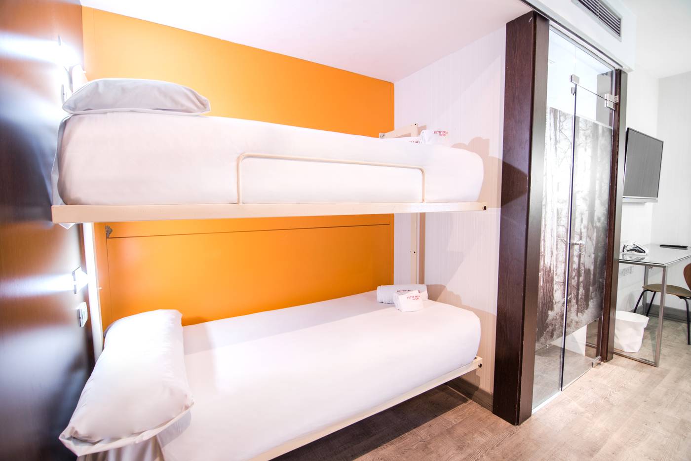 Petit-Palace-President-Castellana-Room-16