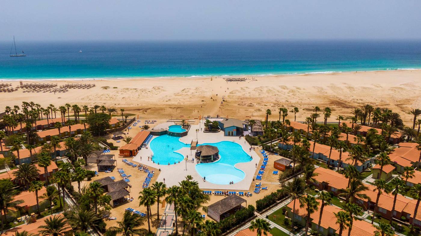 Vila-Do-Farol-Pool-7