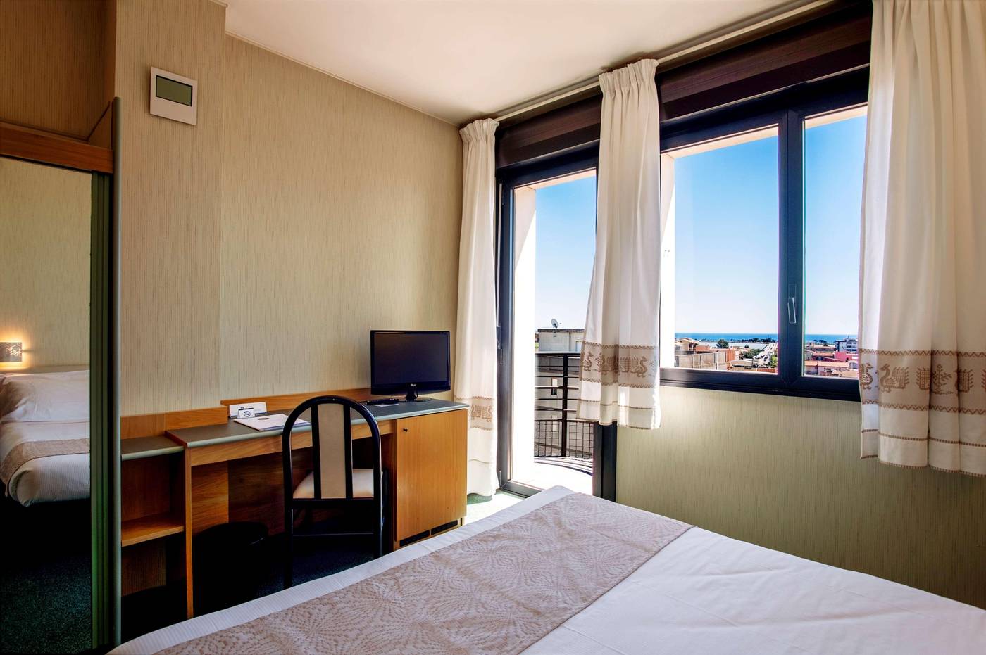 BEST-WESTERN-Hotel-Residence-Italia-Room-16