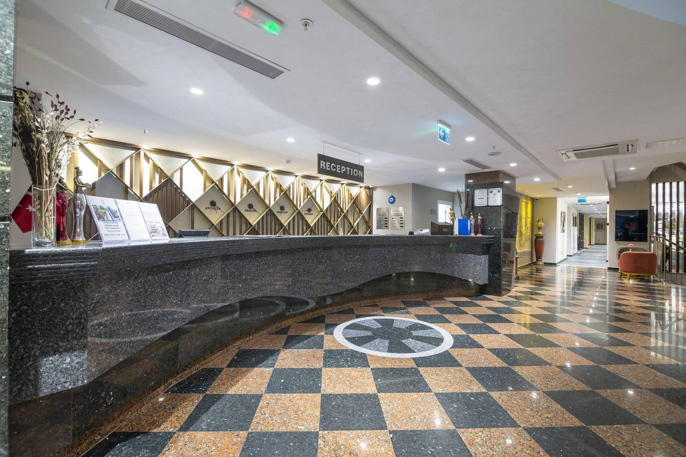 Fame-Residence-Goynuk-Lobby-49