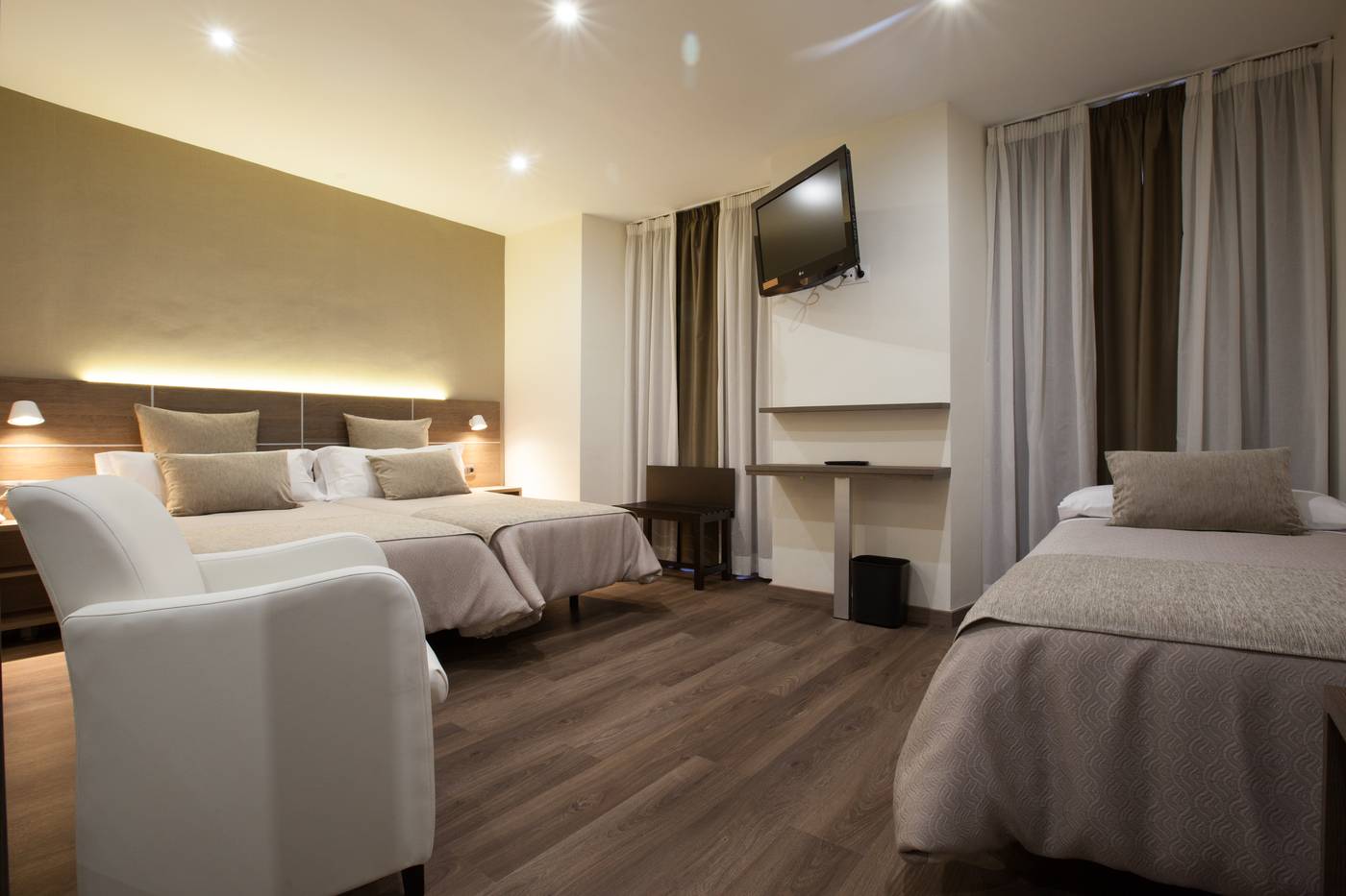 Don-Paco-Room-3